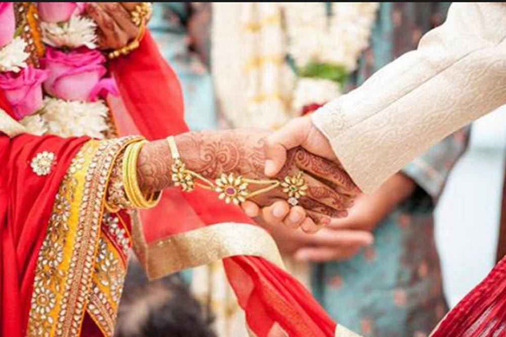
Rohan Weds Aarti